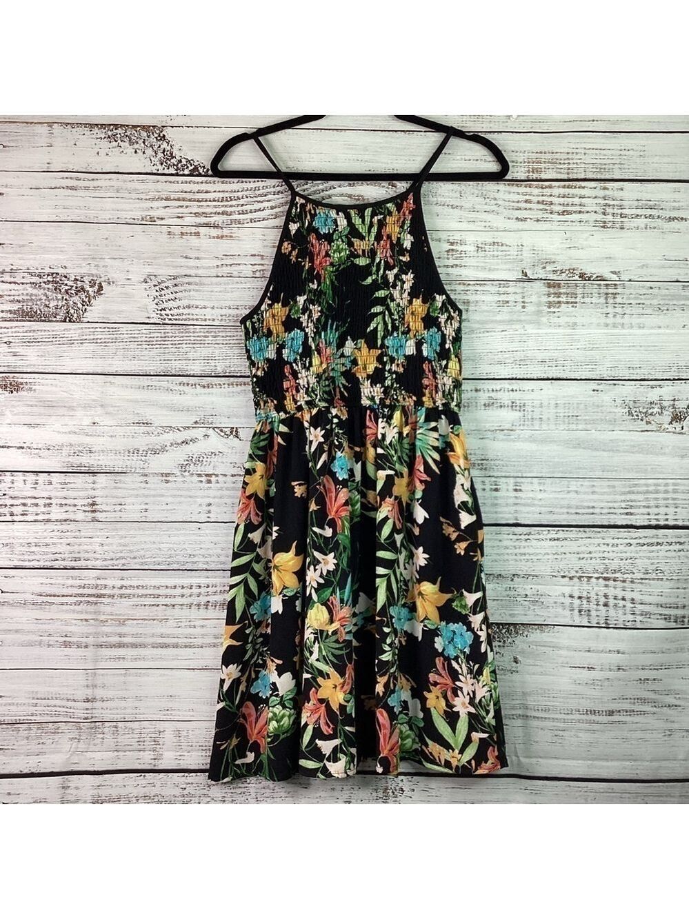 XHILARATION SIZE M BLACK TROPICAL MULTICOLOR SLEEVELESS FLORAL SUMMER DRESS GUC - Picture 4 of 10